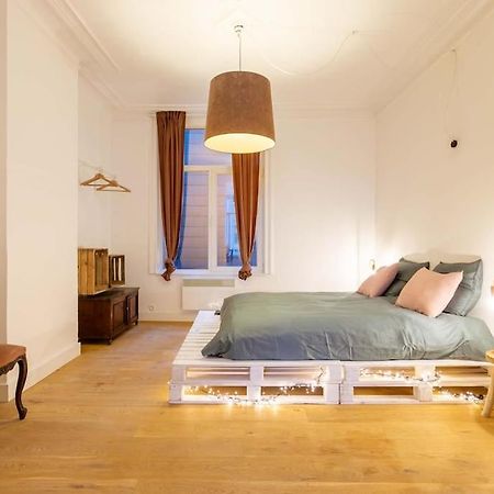Pink Fairytale-Like Apartment Antwerp Luaran gambar