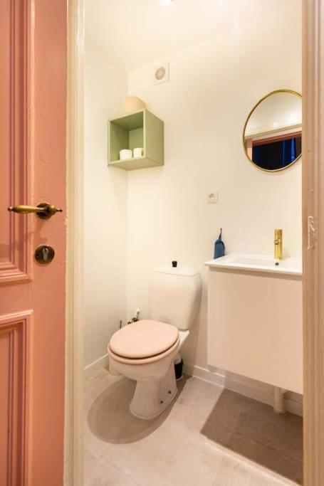 Pink Fairytale-Like Apartment Antwerp Luaran gambar