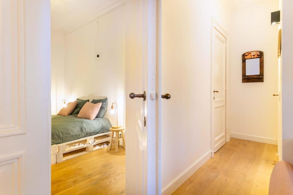 Pink Fairytale-Like Apartment Antwerp Luaran gambar